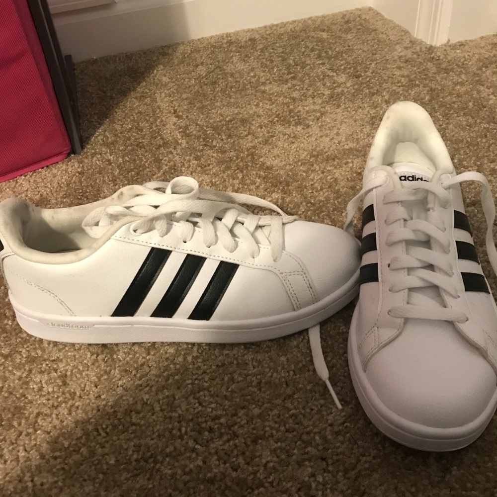 Adidas neo shoes size 8